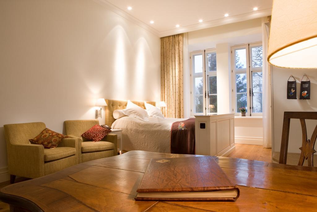 Paedaste Manor Oda fotoğraf