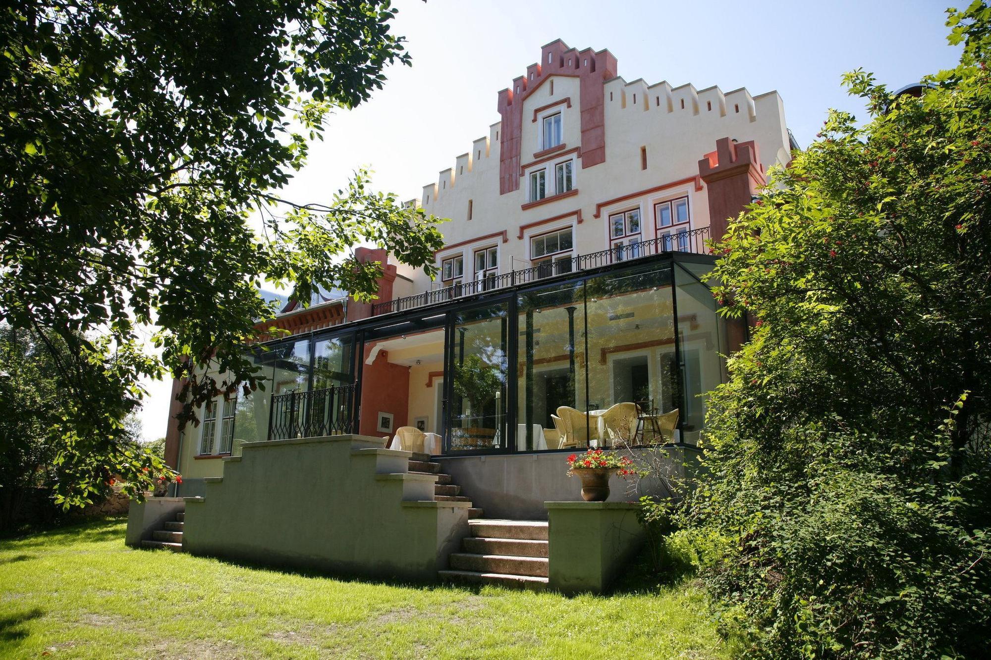 Paedaste Manor Dış mekan fotoğraf